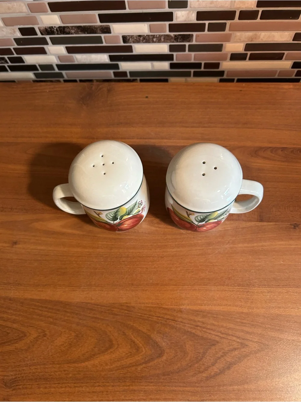 Ceramic Apple-Print Salt and Pepper Shakers with Handles - White
